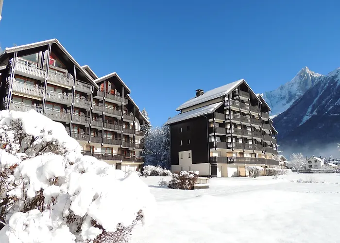 Les Balcons du Savoy